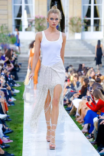 Look 8